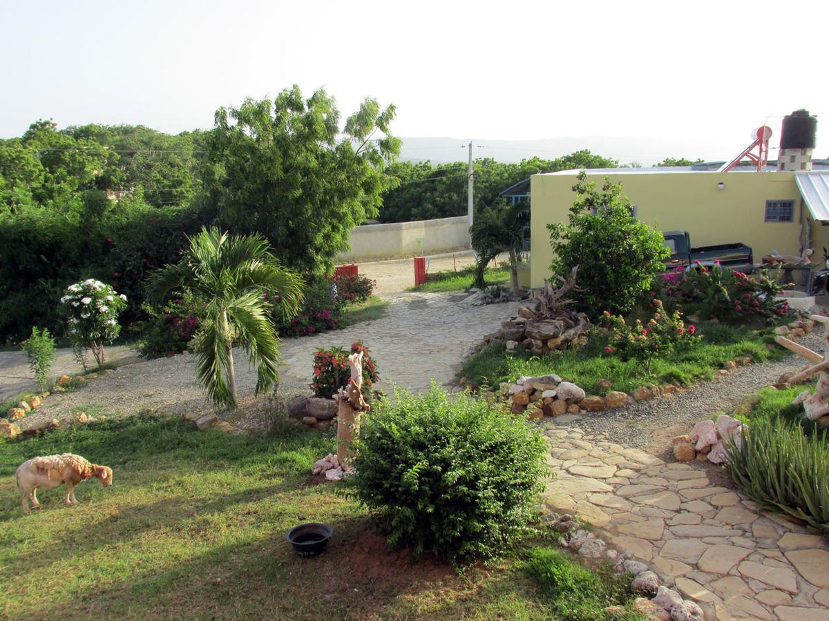 Corales Punta Rusia Hotel Punta Rucia Exterior photo